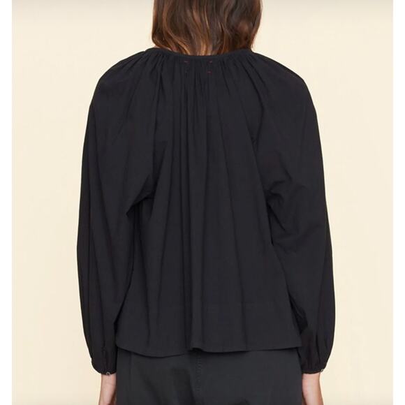 XIRENA Farrah Poplin Split Neck Top Shimmer Black Medium M - Picture 2 of 8